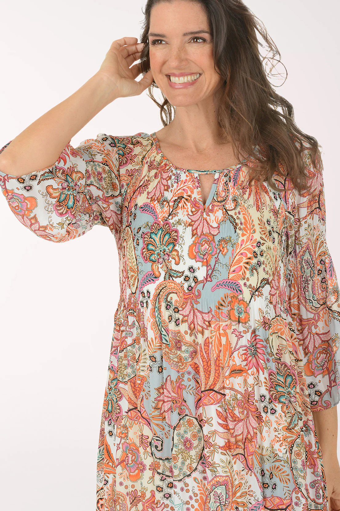 Coral Paisley Keyhole Neck Pleated Dress - Image 5